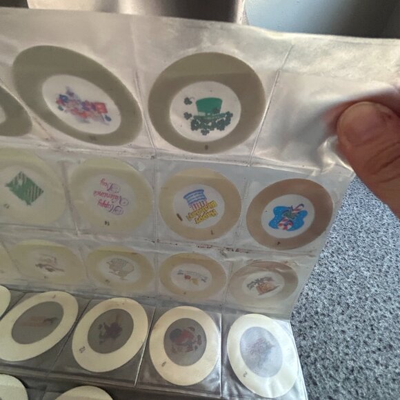 Trim A Home All Year Round Outdoor Light Projector 29 Image Holidays Seasons - Picture 2 of 16